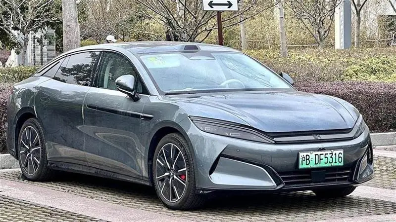 A BYD Han L electric sedan, one of the first models built on BYD's megawatt flash-charging Super e-Platform